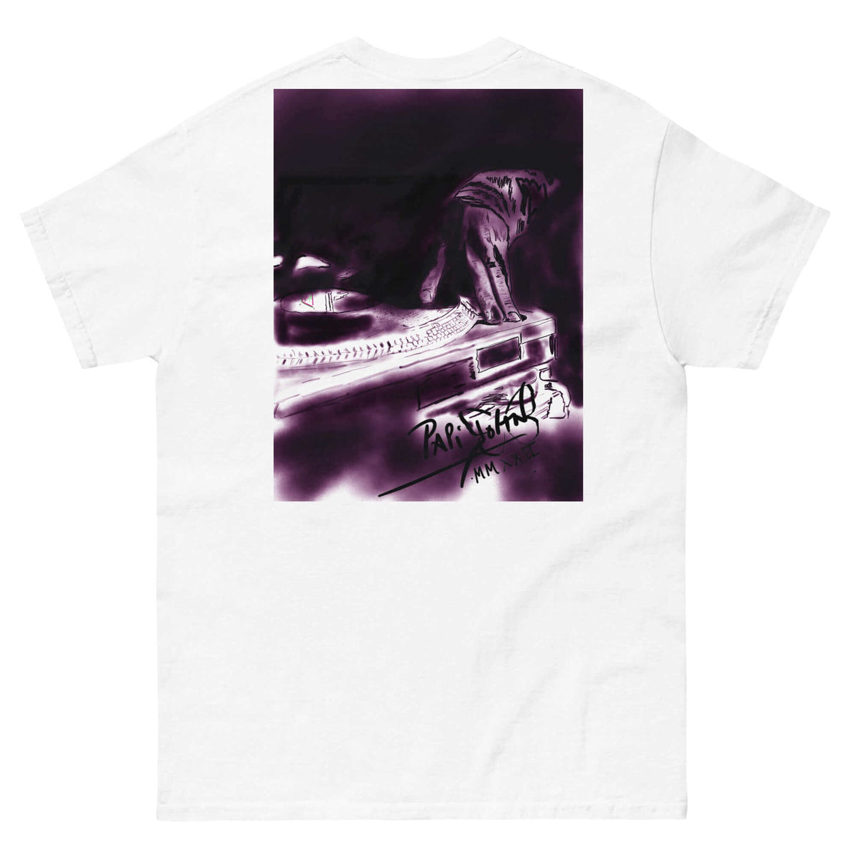 PapiJohn® 🏛️ Sala 5 | The DJ Origin | Nocturnal Graff Piece — Back view highlighting the premium heavyweight cotton drape and flawless structural fit of the White Canvas by $arah Free 💎. Honest luxury apparel and raw underground club culture gestated in Cadifornia.