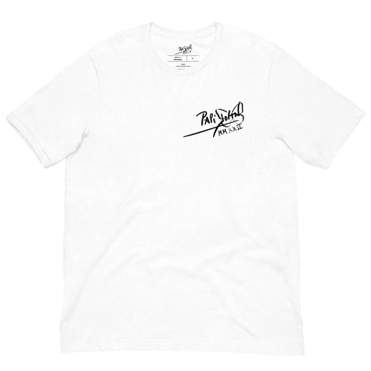 PapiJohn® 🏛️ Sala 9 | Sentencias | Jaque Mate White Canvas — Back view of the White Canvas Tee. Showcasing "The Broken Board" artwork by $arah Free 💎. A hand-painted, irregular black chessboard featuring a negative space "bitten" center that reveals the bold graffiti final call: "JAQUE MATE". An old school soul tribute to street strategy, rule-breaking, and honest luxury.