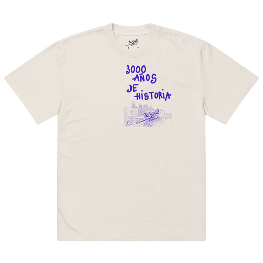 Camiseta oversize Cádiz Blue Universo Papijohn® 2.0, un homenaje a Cádiz, con arte original de Sarah Free. Sólo en Papijohn® streetwear exclusivo