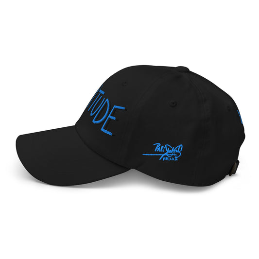 PapiJohn® The Attitude Rinnascimiento Cap Blue Edition ergonomic side profile displaying the structured crown elevation and clean curve of the front brim edge lines | Streetwear d'Auteur