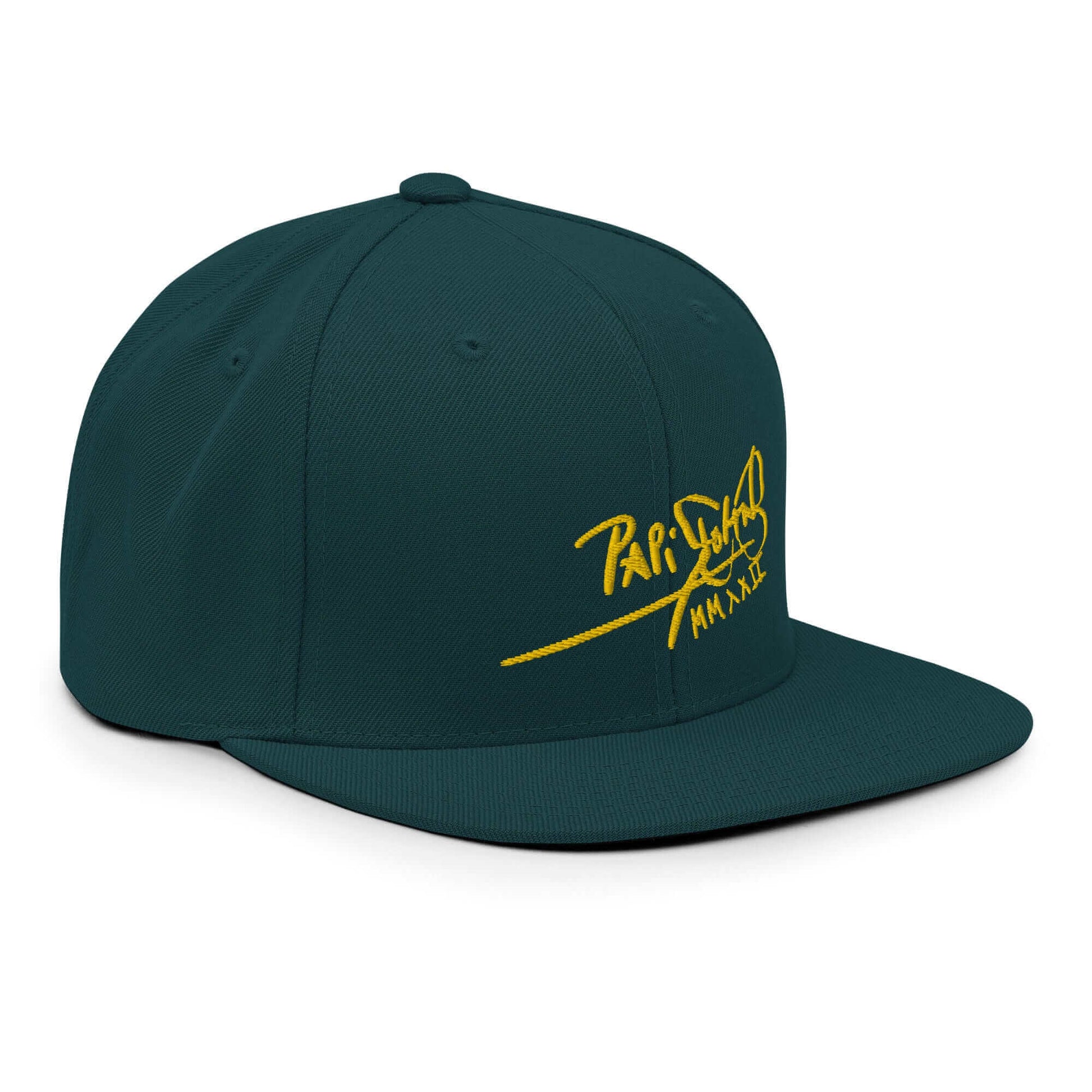 PapiJohn® The Gold Signature Classic Snapback in dark spruce green right profile displaying the structured crown alignment and flat visor edge line | Streetwear d'Auteur