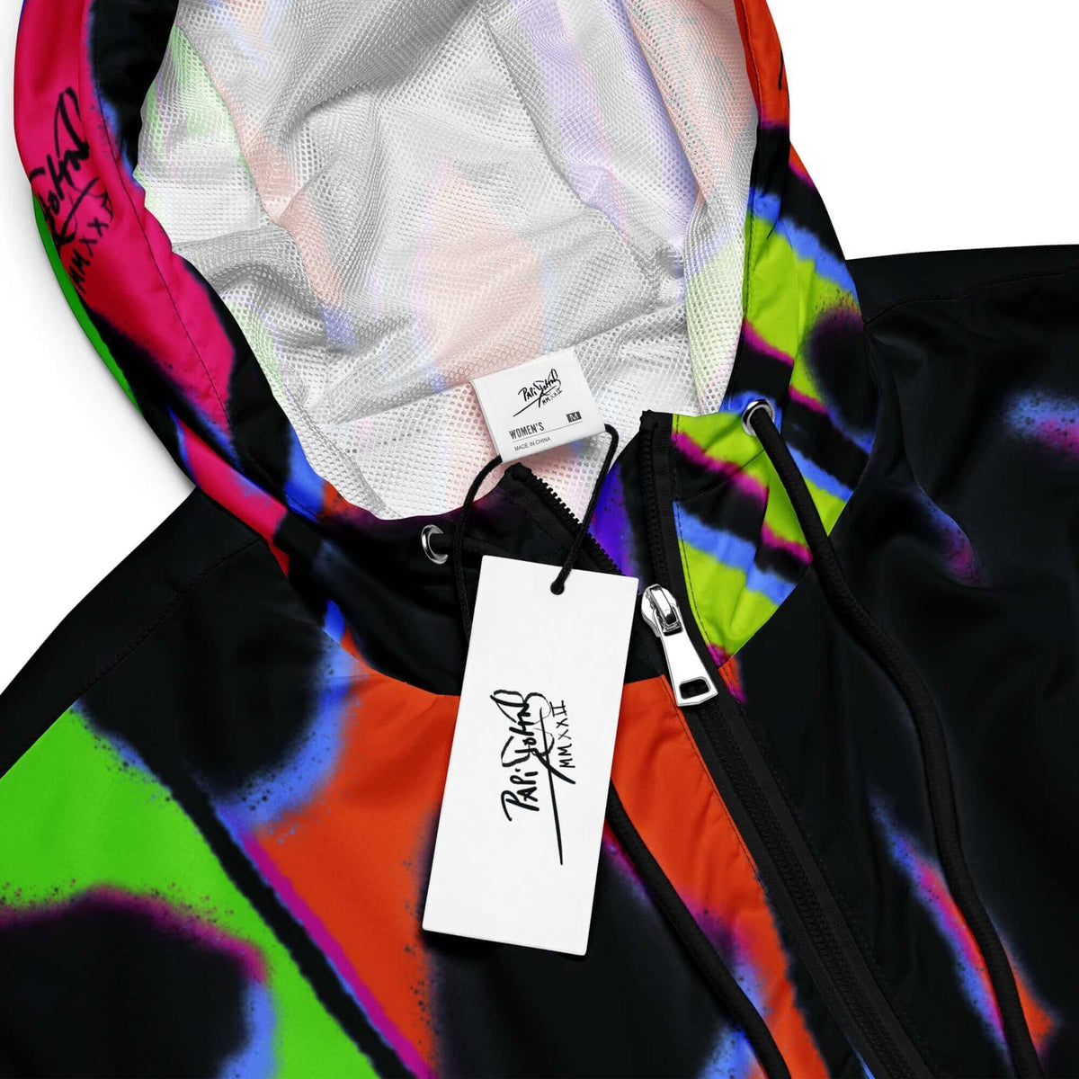 Close-up detail view highlighting the clean retro graffiti linework, high-density organic canvas texture, and custom brand tagging on the SALA 3 | Attitude Alas Retro Crop Rinascimento Canvas by $arah Free 💎. Honest luxury streetwear curated in Cadifornia.