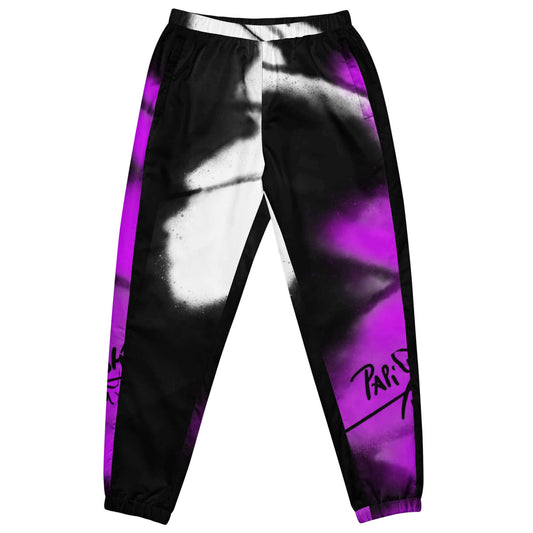 Front view of the SALA 3 | Attitude Pink Monarca pants by PapiJohn®. Featuring hand-drawn vibrant pink monarch butterfly graffiti artwork by $arah Free 💎. High-end streetwear and honest luxury streetwear de autor curated in Cadifornia.