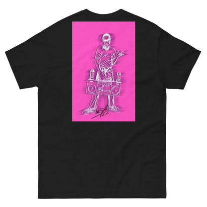 PapiJohn® 🏛️ Sala 5 | The X-Ray Beat | Motion Pink Canvas — Back view of the Black Canvas Tee. Showcasing a futuristic radiography style Bronx kid illustration set against a vibrant neon fuchsia block. Featuring an advanced purple motion blur effect by $arah Free 💎 that captures pure kinetic energy and urban rhythm. A gallery-level archive piece merging psychedelic aesthetics with honest luxury apparel, gestated in Cadifornia.