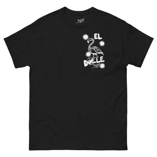 PapiJohn® 🏛️ Sala 9 | El Flamenco Duele | Black-Graff Canvas — Front view of the Black Canvas Tee. Featuring raw white graffiti 'El Flamenco Duele' left chest graphic on heavy black cotton canvas by $arah Free 💎. High-end luxury streetwear de autor curated in Cadifornia.