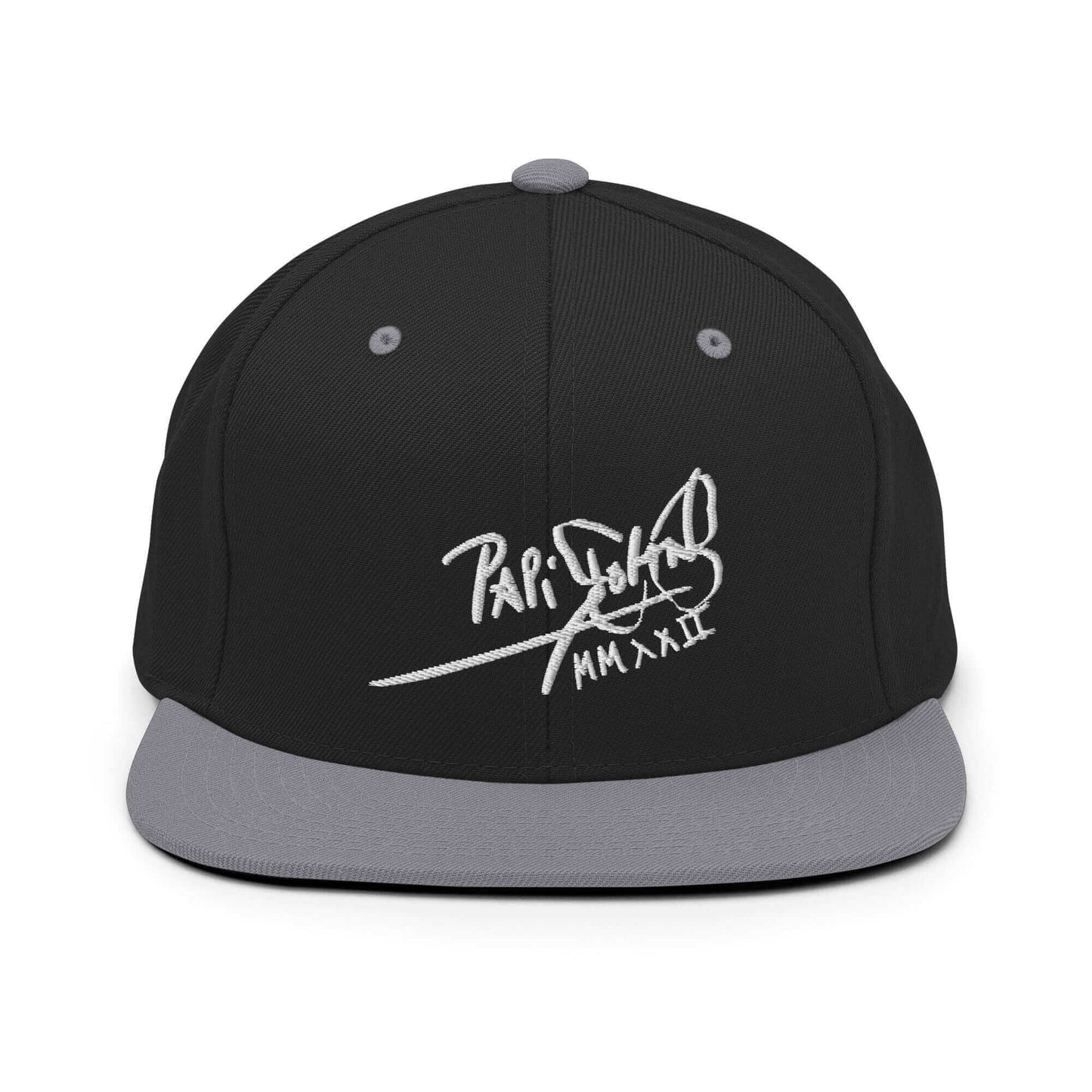 PapiJohn® The Signature High-Crown Snapback premium headwear front view showcasing the white embroidered original signature on a black crown contrasted with a silver grey visor layout by $arah Free 💎 | Streetwear d'Auteur