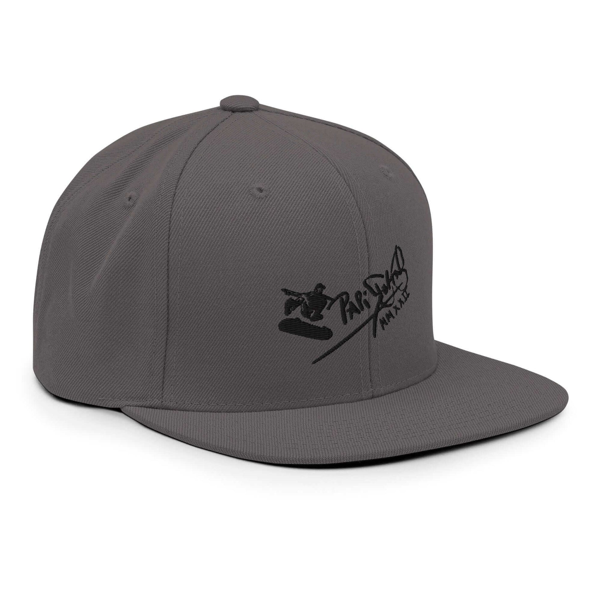 PapiJohn® The Skate Archive Signature Snapback in industrial dark grey right profile displaying the high crown elevation line and clean visor shape | Streetwear d'Auteur