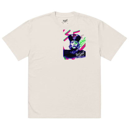 Vista frontal de la prenda The Queen Archive Crown of the Asphalt de PapiJohn® en color Faded Bone. Patronaje oversized, ropa urbana de autor y artist uniform por $arah Free 💎.