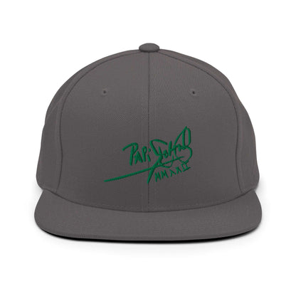 PapiJohn® The Green Signature Classic Snapback in industrial dark grey front view tracking the green high-density tridimensional stitch layout | Sala 1 Wearable Art Fashion