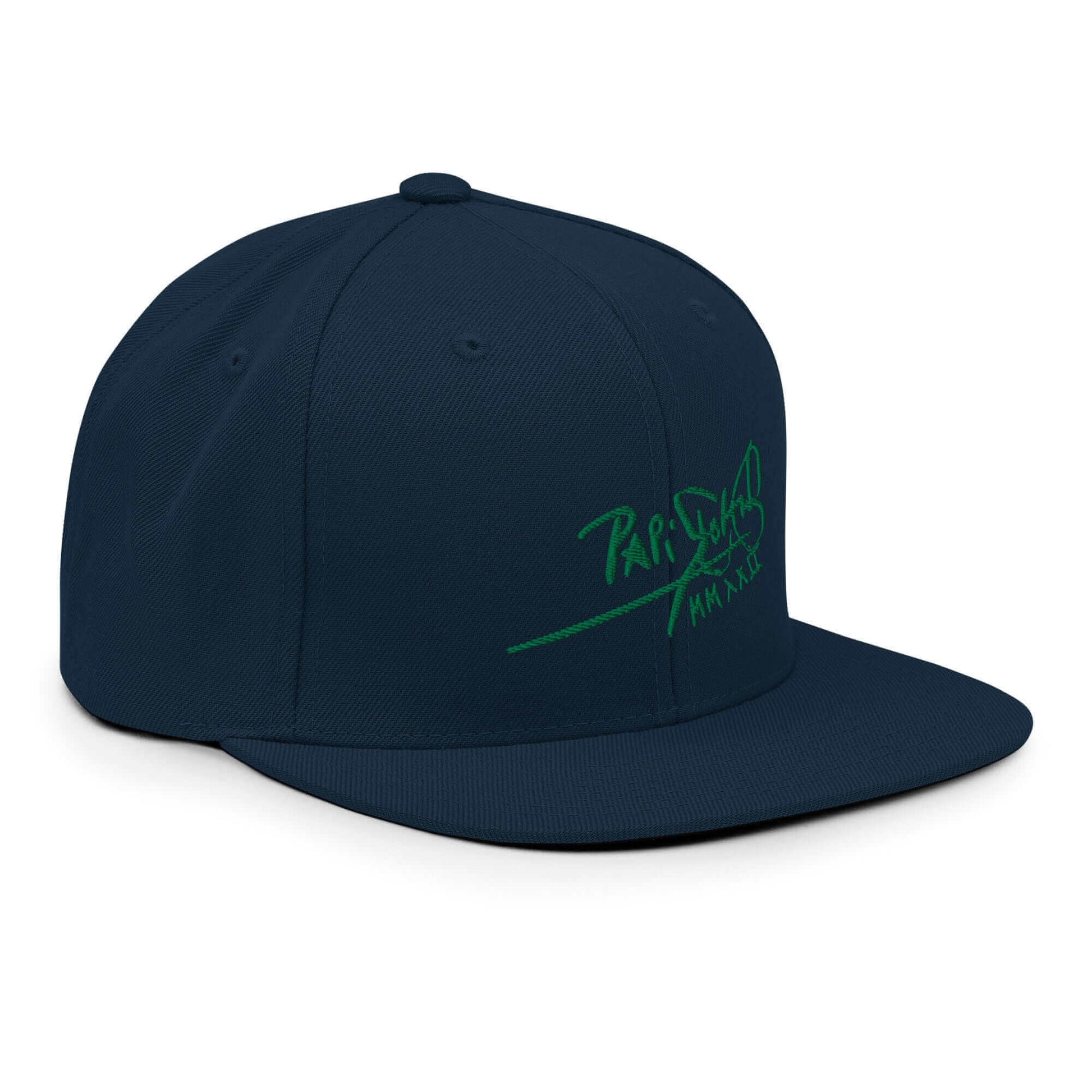 PapiJohn® The Green Signature Classic Snapback in dark navy right side profile displaying the structured high-profile crown wall alignment and flat visor edge | Streetwear d'Auteur