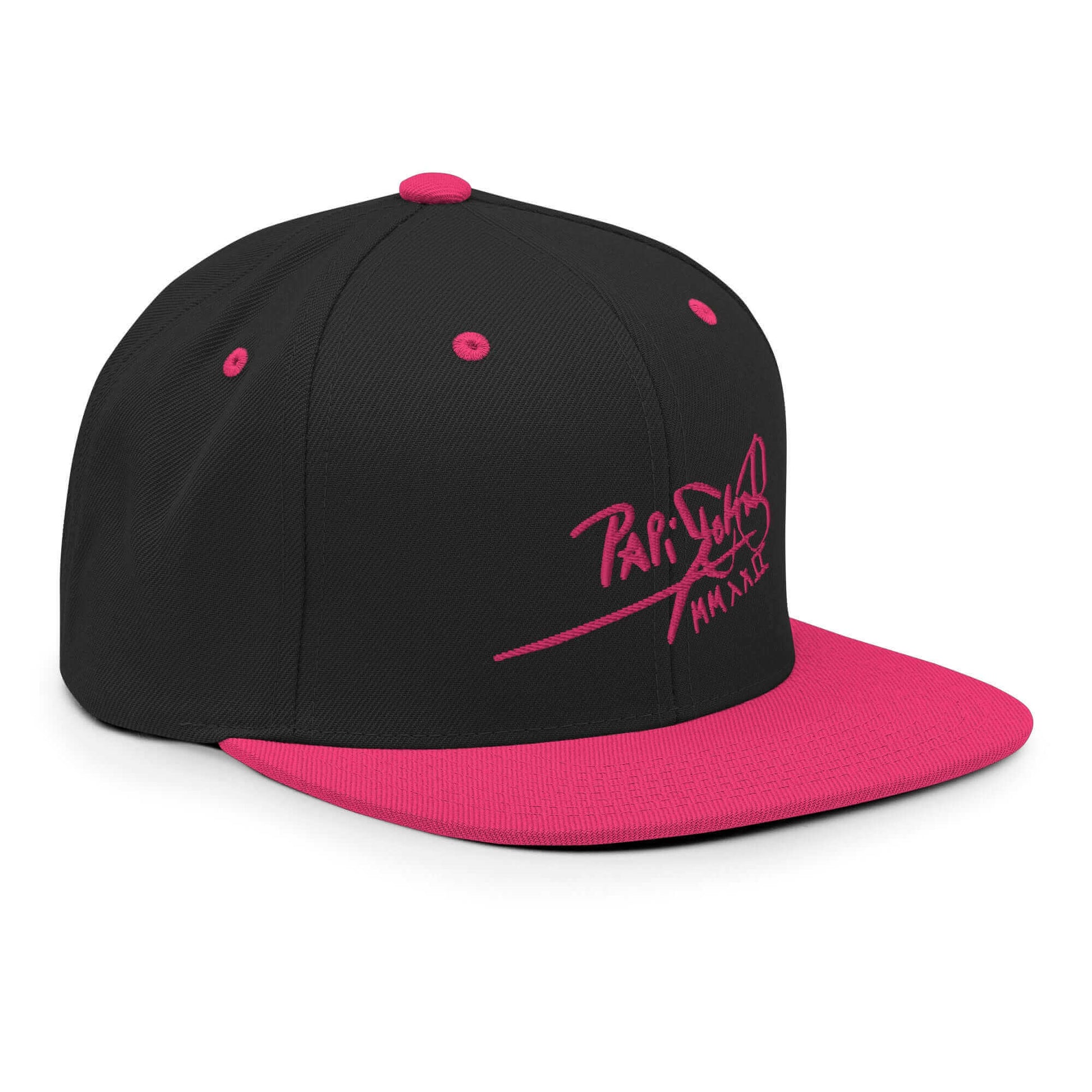 PapiJohn® The Pink Signature Classic Snapback in black and neon flúor pink right profile framing the structured high crown height and neon pink flat visor outline | Streetwear d'Auteur