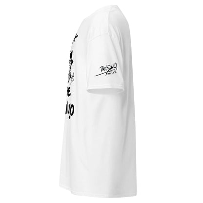 PapiJohn® 🏛️ Sala 7 | Morente Rolling | Rock-Tango Piece — Left profile view of the White Canvas Tee. Highlighting the classic PapiJohn® icon signature precisely placed on the left sleeve. An exclusive branding detail certifying this transgressive archive piece for the real ones.